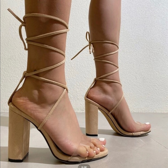 heels - Picture 4 of 4